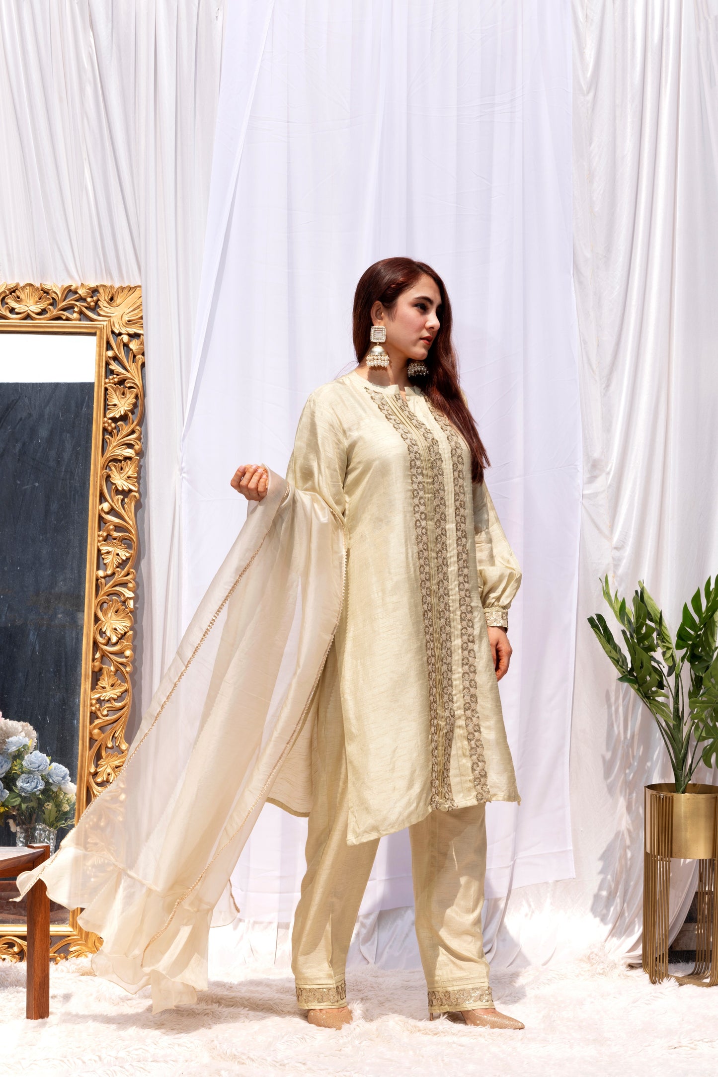 Colar kurti with straight pants organza dupattah with scolaps