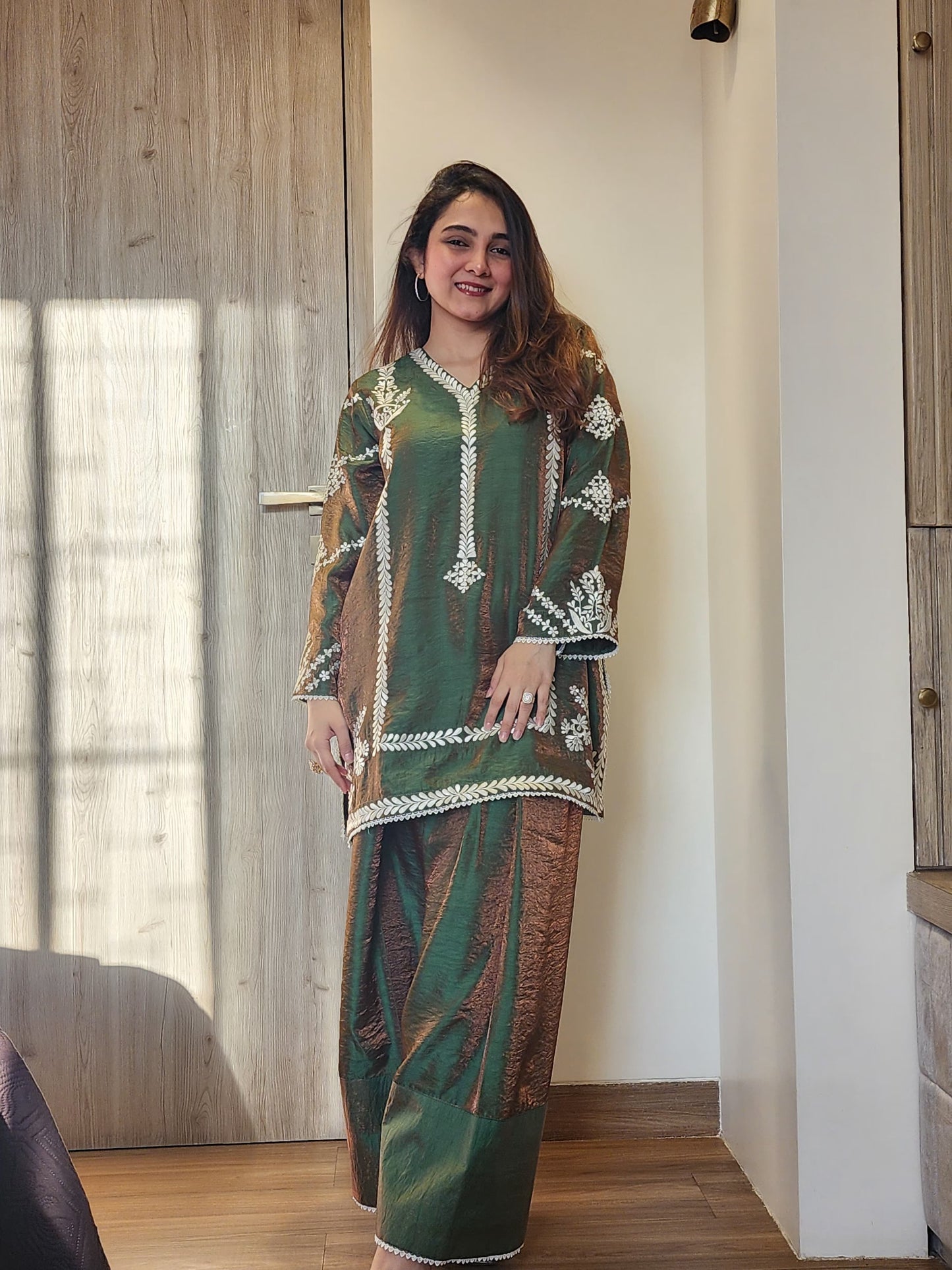 Short kurta with farsi salwar and dupattah