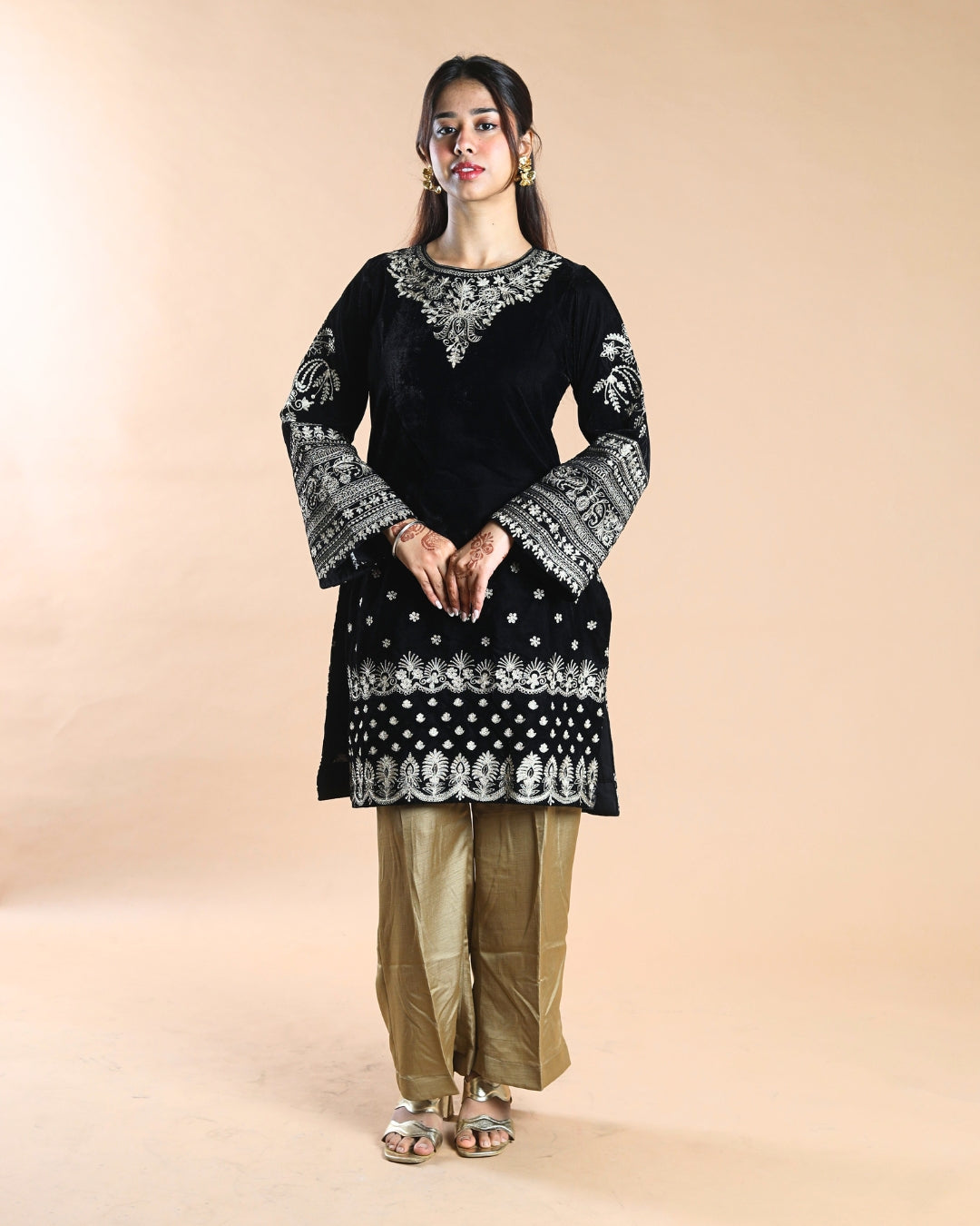 SUFI- Velvet Bell Sleeves Top and Pant with Organza Silk Dupatta
