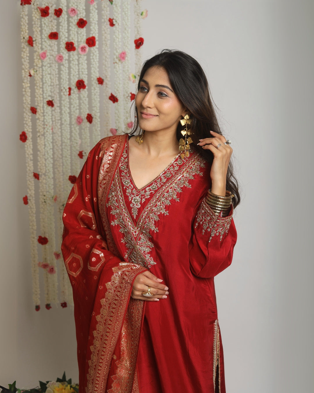 HOOR~ Straight kurta with kaliwala pants and dupatta