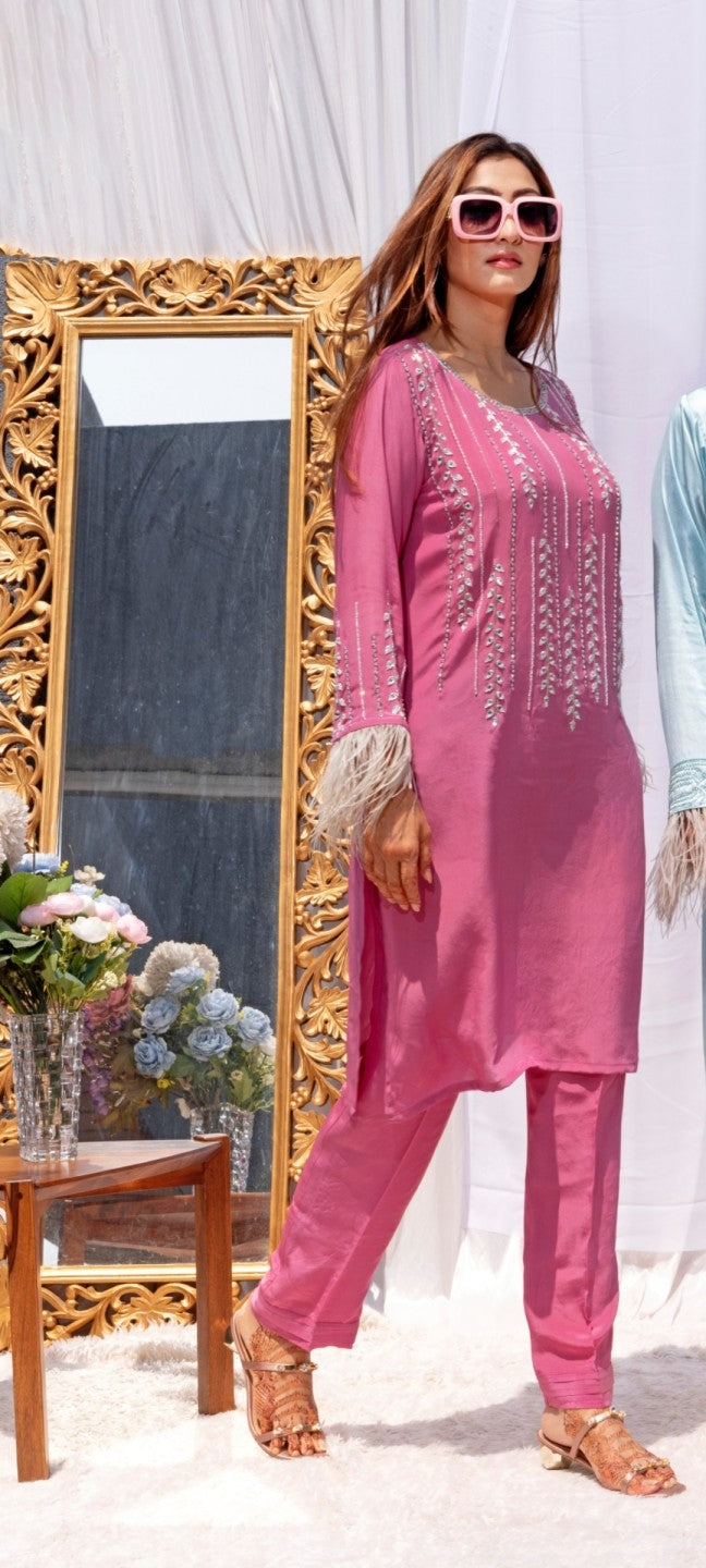 Round neck kurti with Hand embroidery fur on the sleeves straight pants organza dupattah