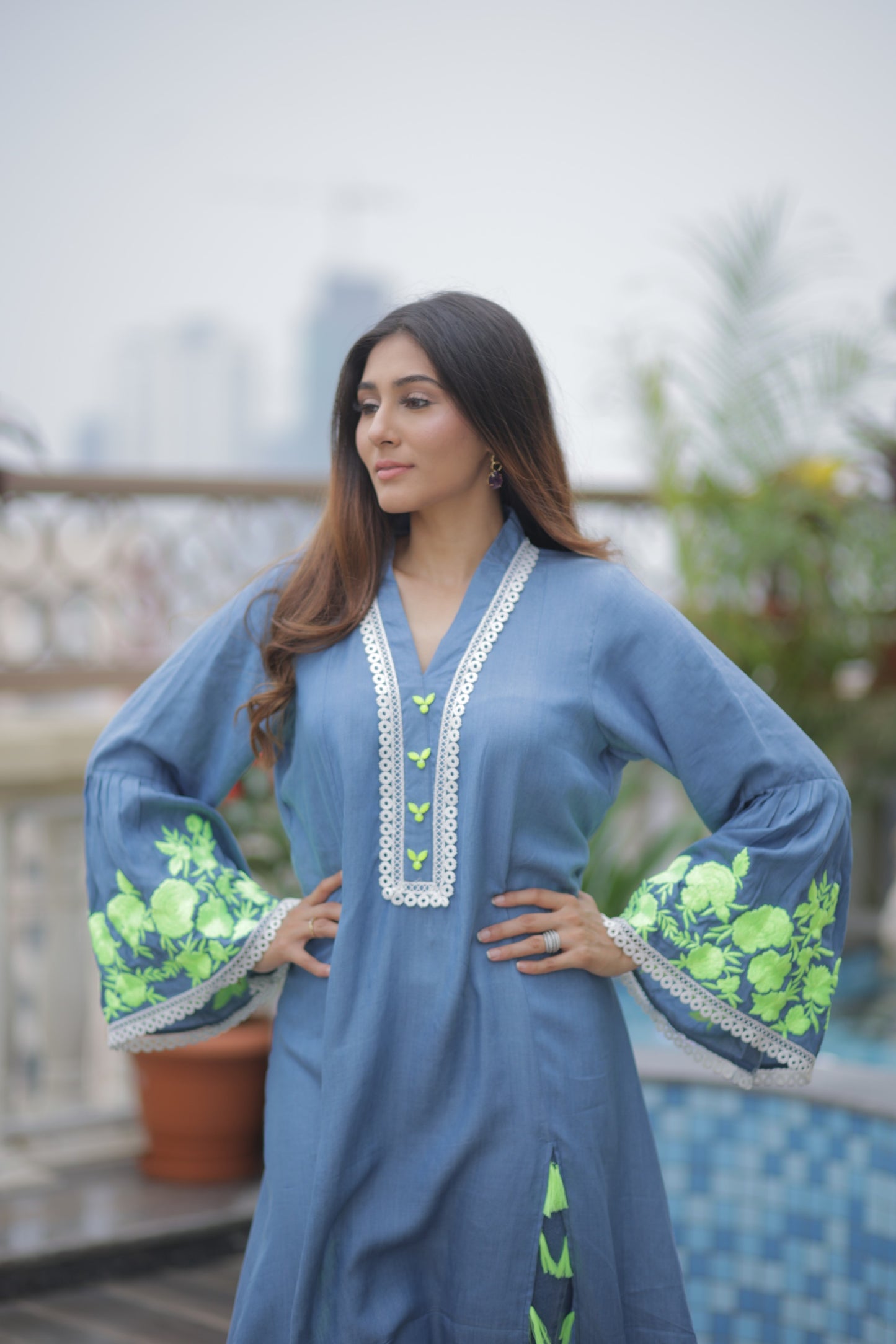 High Neck Kurti Embroiderd Sleeves Front Slit Kurta (Full Set)