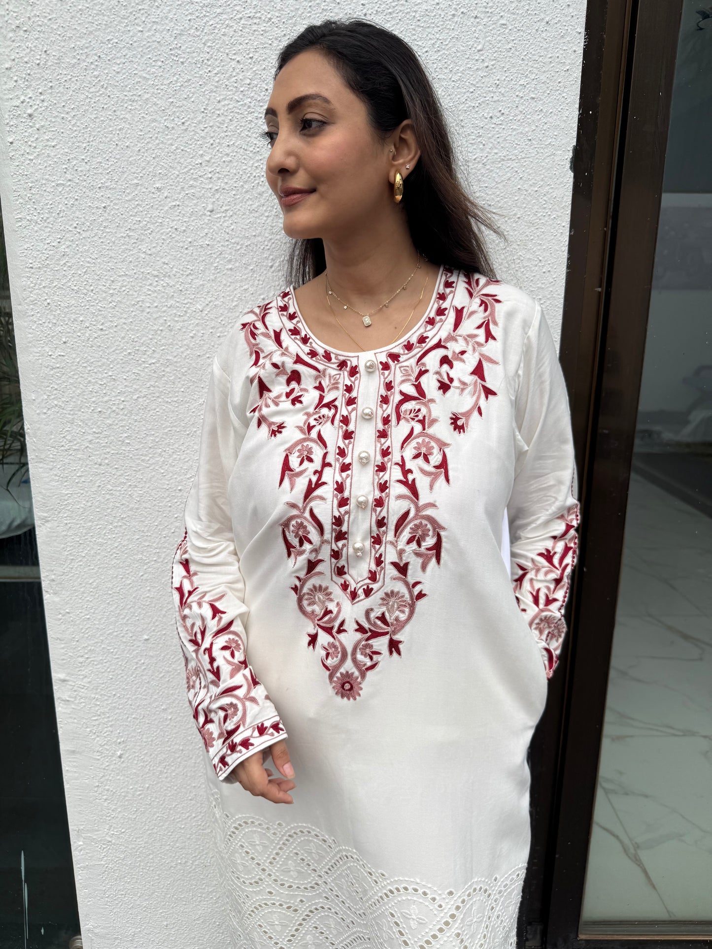 Long kurta with pockets and straight pants