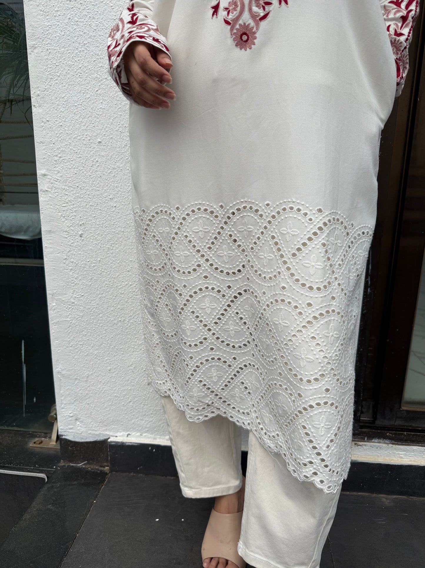 Long kurta with pockets and straight pants