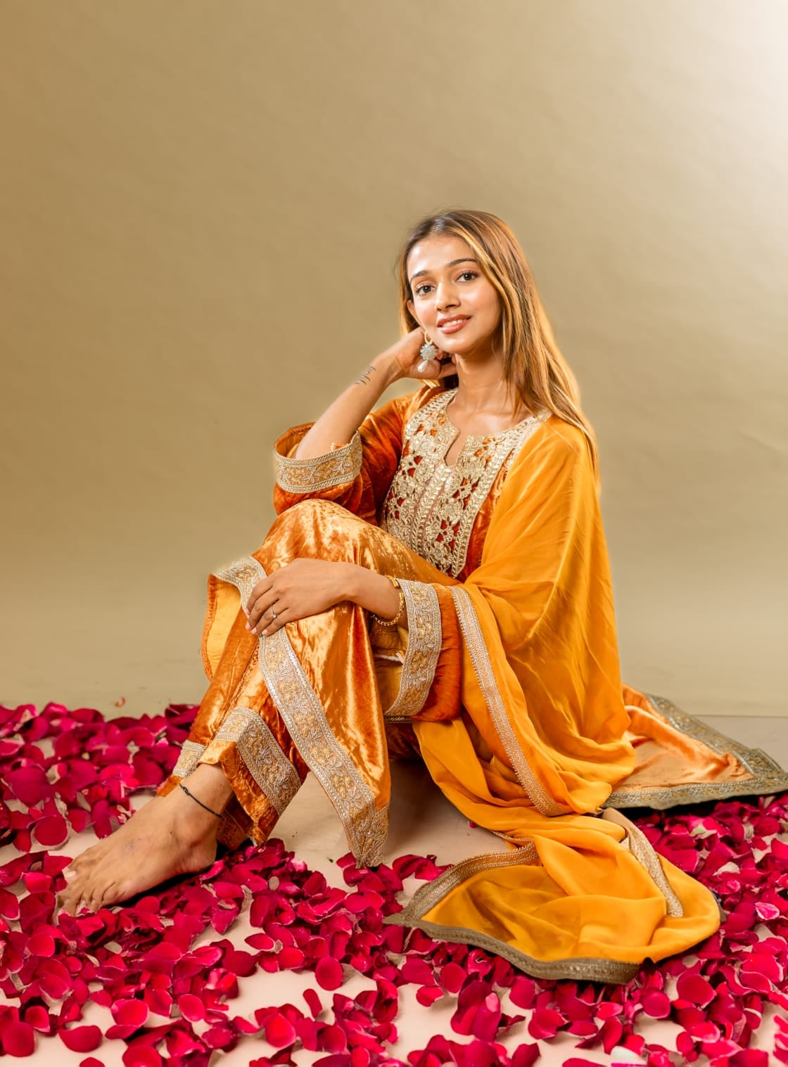 Kurta with straight pants and organza silk dupattah