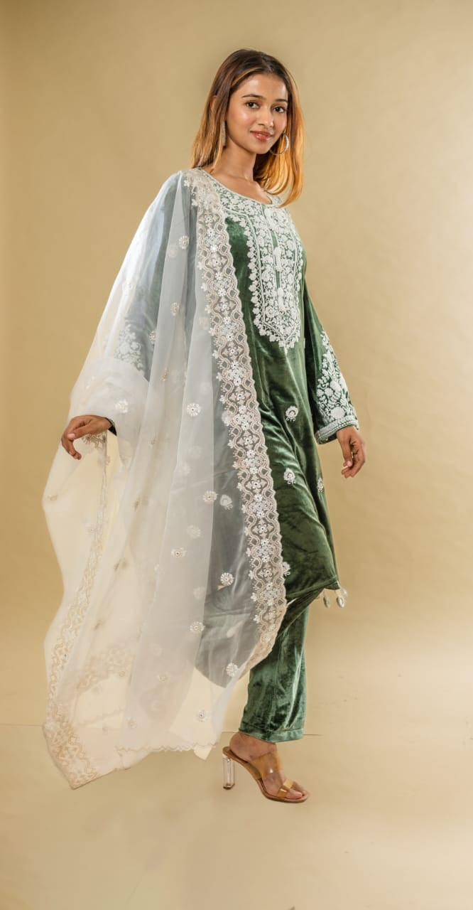 Kurta with code dori work along with straight pants and organza silk dupattah