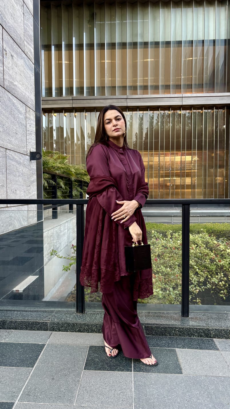 Short Shirt style kurta with farsi salwar and Dupatta (Maroon)