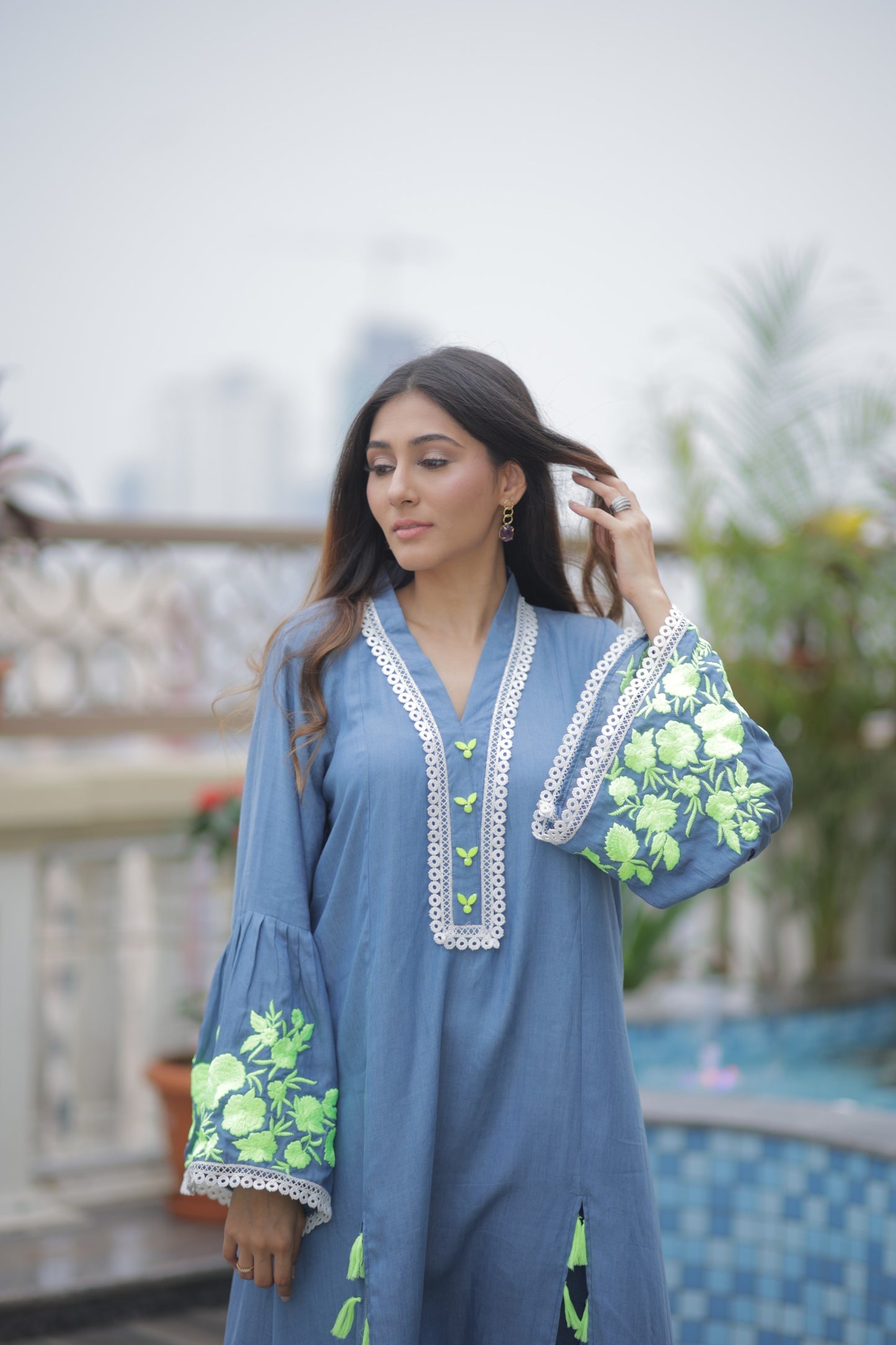High Neck Kurti Embroiderd Sleeves Front Slit Kurta (Full Set)