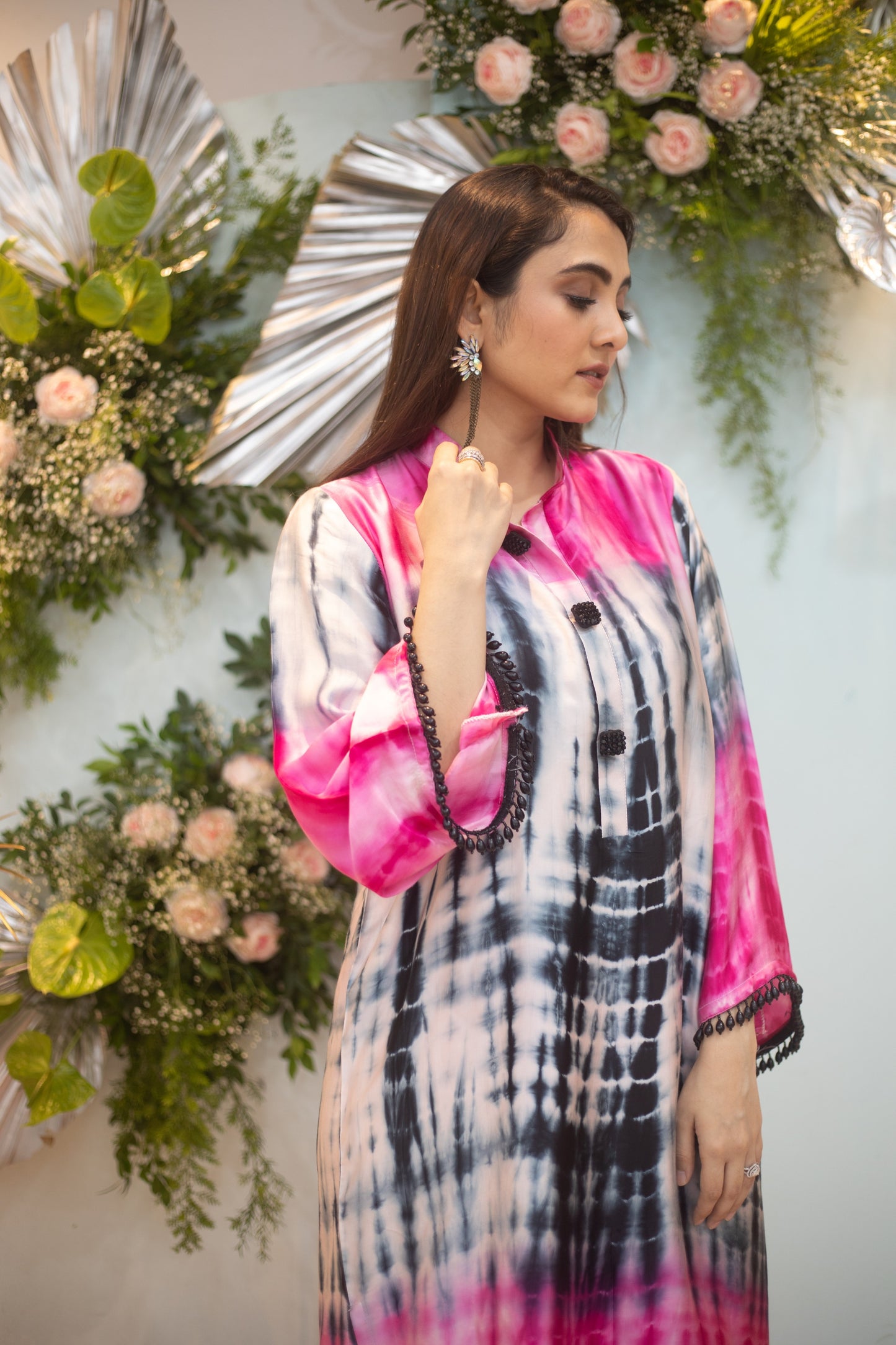 Fusia pink and black co-ord set with scolaps pants