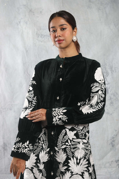 SUFI- Velvet shirt and pants with embroidered front and sleeves