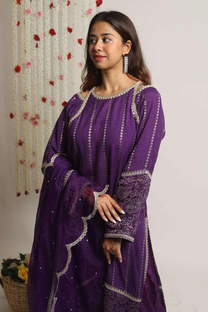 HOOR~ Long Kurta with straight pants and dupatta (Purple)