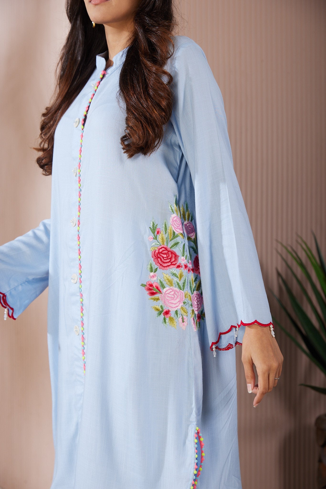 Shirt kurta with pocket and sleeves embroiderd plazzo pants with scallops