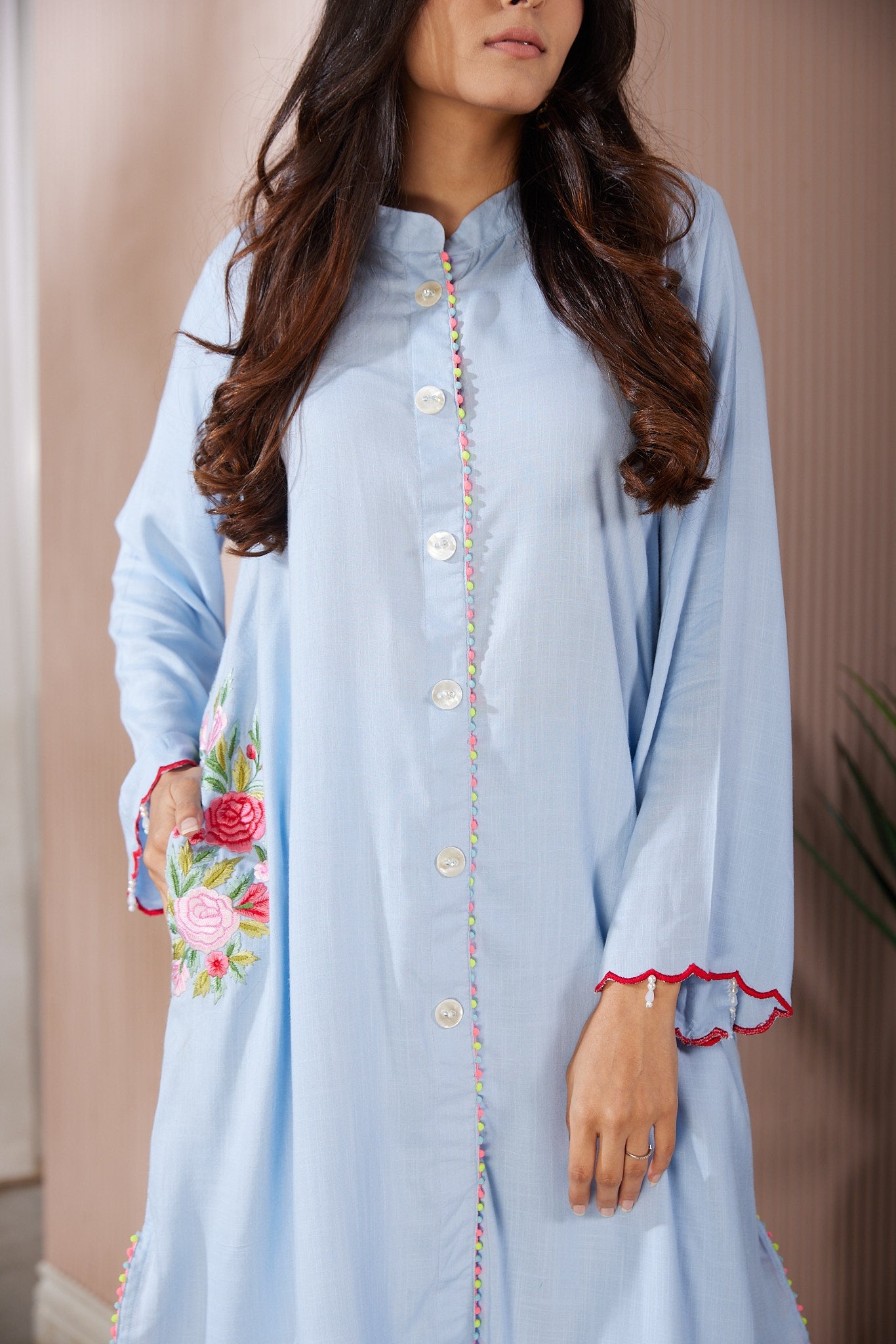 Shirt kurta with pocket and sleeves embroiderd plazzo pants with scallops