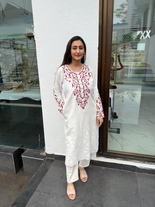 Long kurta with pockets and straight pants