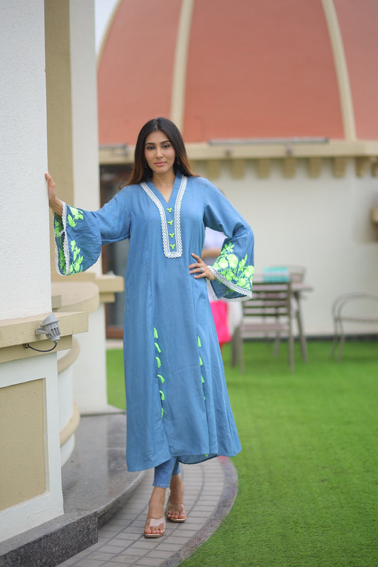 High Neck Kurti Embroiderd Sleeves Front Slit Kurta (Full Set)