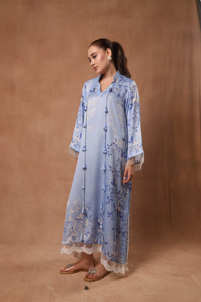 Long kaftan Embellished with pearl and crystal in the sleeves and slit on the kaftan